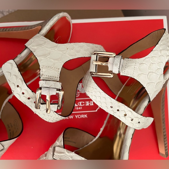 Coach Dani Snake Cut Heels Size 8 - Picture 9 of 16